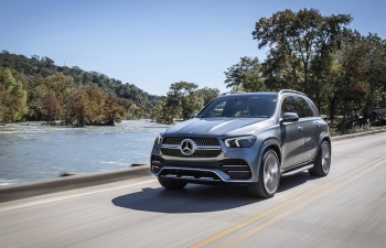 Mercedes GLE 450 giá 4,37 tỷ tại Việt Nam
