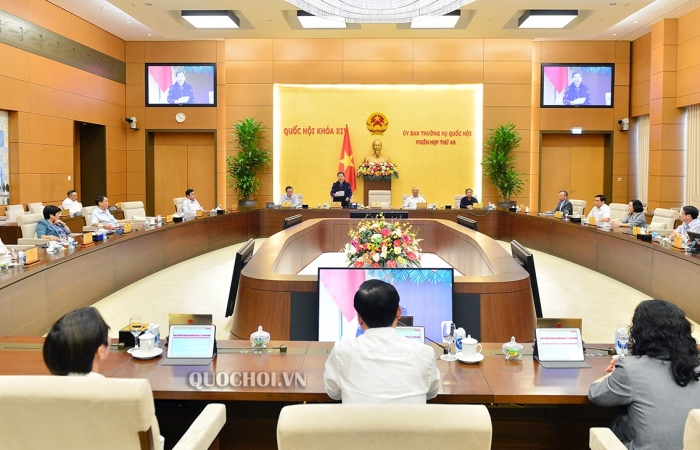 Ủy ban Thường vụ Quốc hội xem xét công tác nhân sự