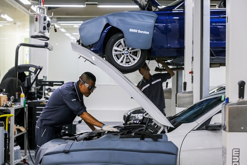 thaco tri an cuoi nam khach hang bmw va mini