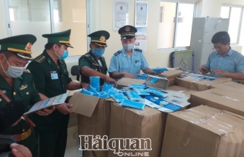 Lái xe chở 164.000 khẩu trang y tế xuất lậu qua An Giang khai gì?