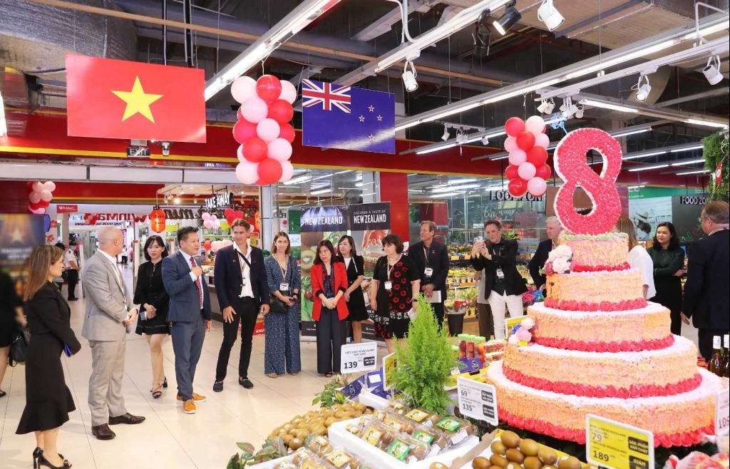 Tổng Lãnh sự quán New Zealand thăm và làm việc tại WinMart