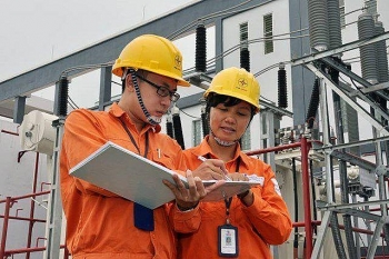 EVN giảm hơn 3.500 tỷ đồng giá điện, tiền điện cho khách hàng