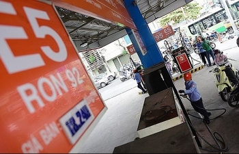 Đề xuất giảm thuế nhập khẩu ethanol để hạ giá xăng sinh học