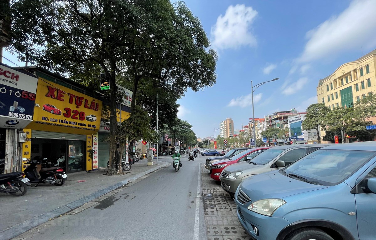 Tại thời điểm này, nhiều đơn vị cho thuê xe tự lái đã thông báo 'cháy hàng'. (Ảnh: Minh Hiếu/Vietnam+)