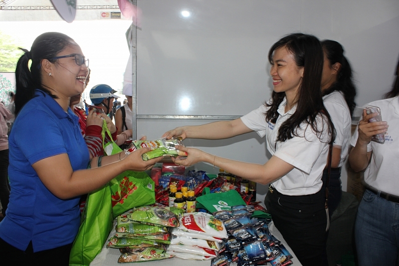 vedan viet nam nhieu nam lien dong hanh cung chuong trinh tuan le dong nai xanh