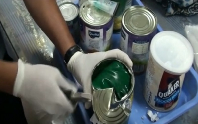 Nữ hành khách giấu hơn 4 kg cocaine trong hộp thực phẩm